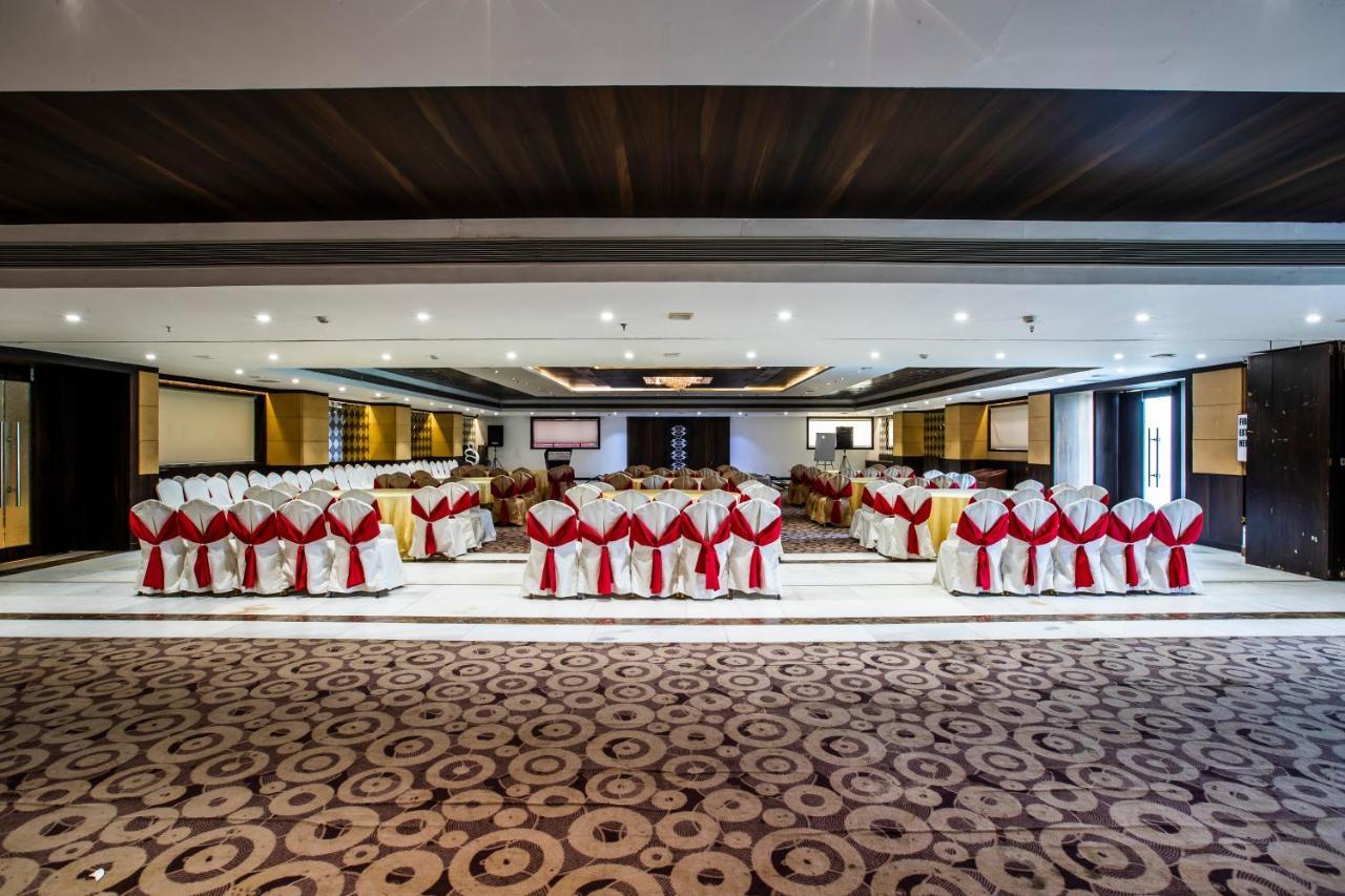 Regenta Central Harimangala Bharuch Exterior photo